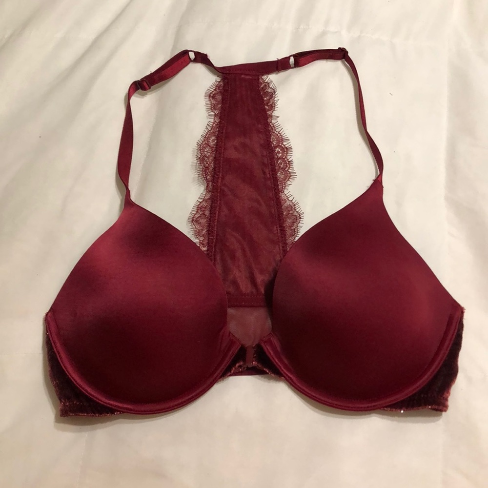 NWOT Victoria Secret 34DD Razorback bra